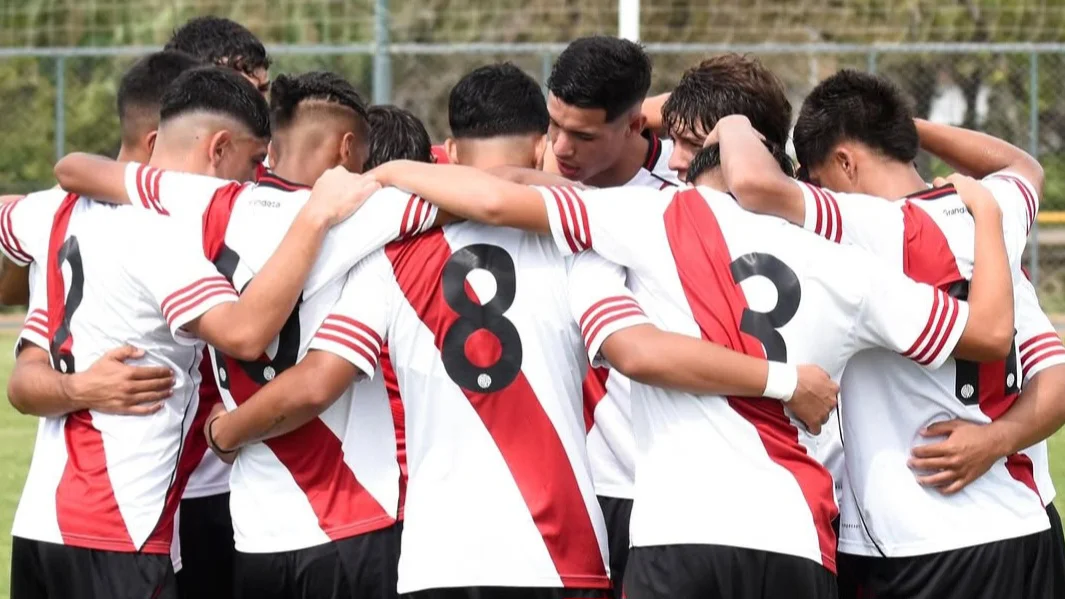 Inferiores River equipo festejo gol (Foto: River Plate)