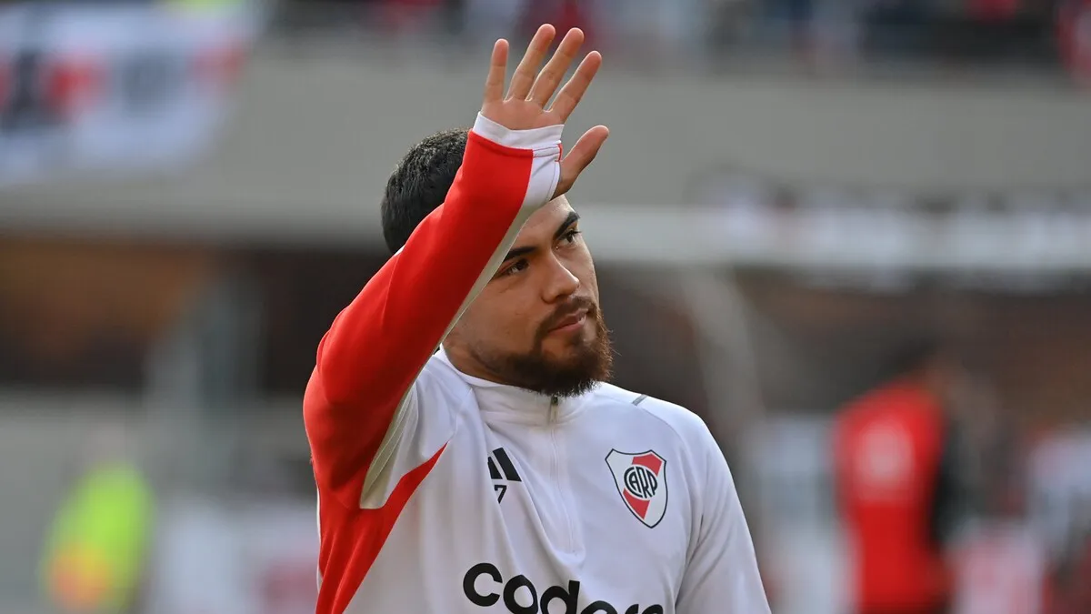 Paulo Díaz entrada en calor River (1)