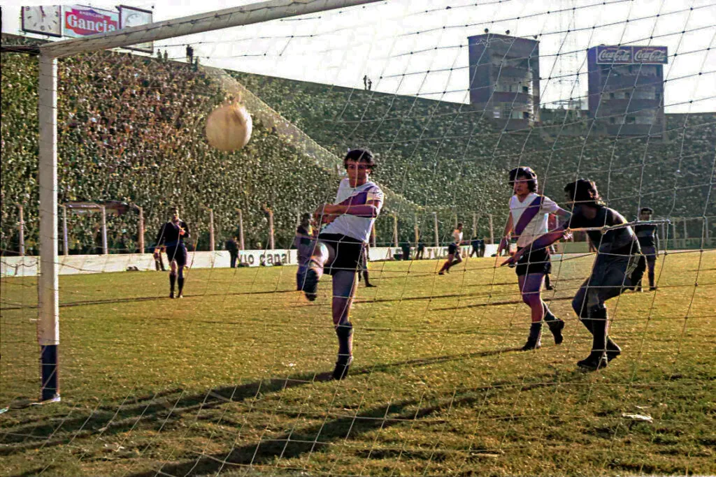 El histórico Superclásico de 1972: River 5 - Boca 4