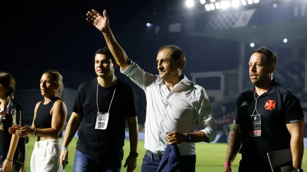 Ramón Díaz entrenador gesto hinchas Vasco da Gama (Foto: Getty Images)