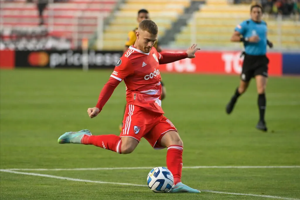 River cayó ante The Strongest en el estreno por Copa Libertadores
