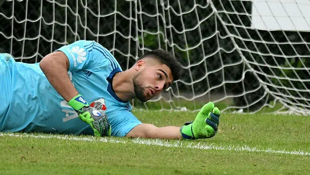 Petroli se va de River