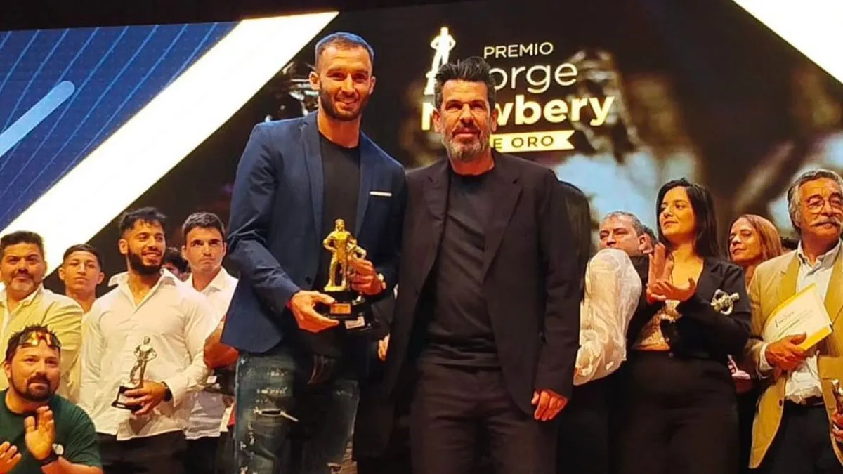 Pezzella premios