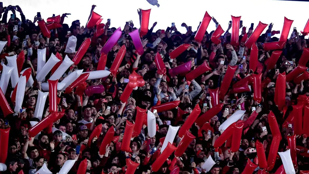 Hinchas River Monumental tribunas