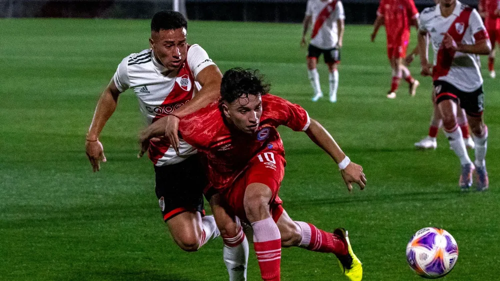 Enzo Aguirre Reserva River Argentinos Juniors