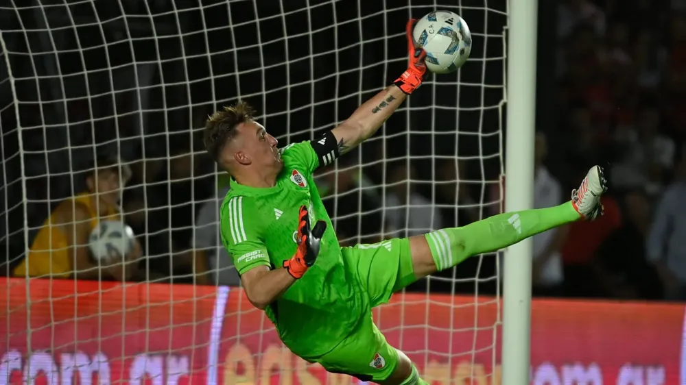 Franco Armani River Plate penal Excursionistas Copa Argentina (Foto: River Plate)