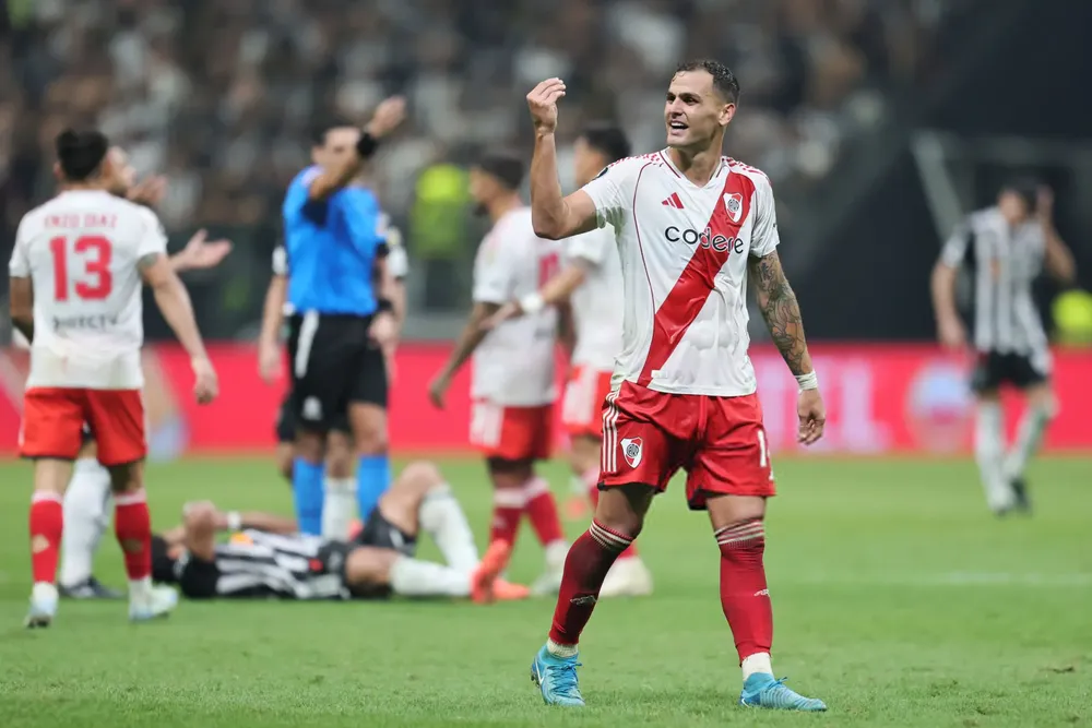 Leandro Gonzalez Pirez River - Mineiro