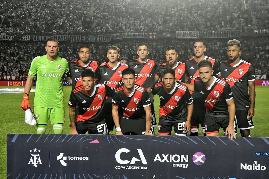 Formacion River Excursionistas Copa Argentina 2024 (Foto: Copa Argentina)