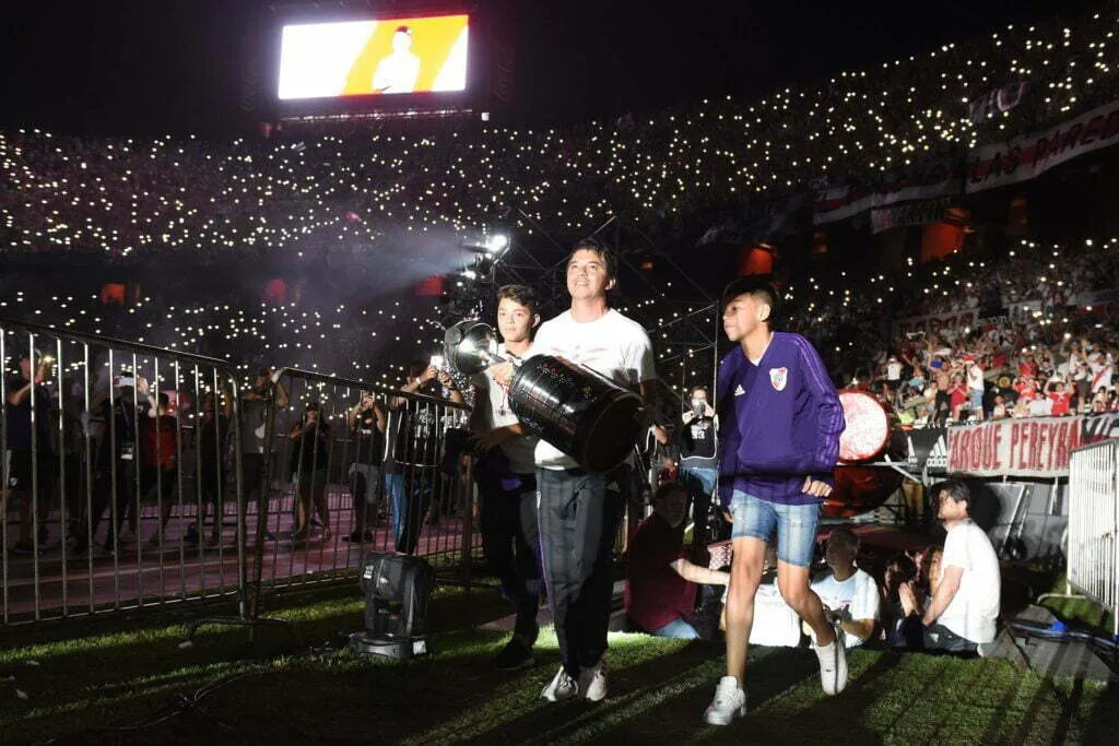 River celebra el 9/12