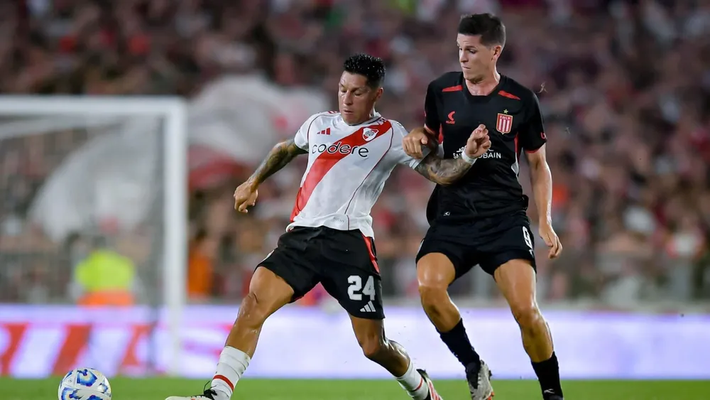 Enzo Pérez River Estudiantes 2025 (Foto: Getty Images)