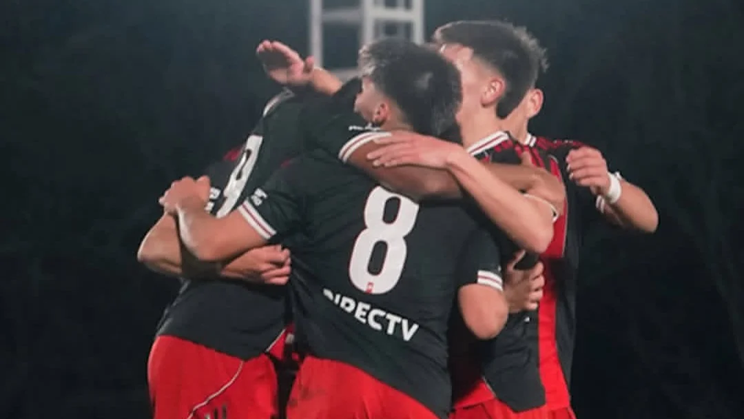 Festejo gol equipo River Reserva (Foto: River Plate)