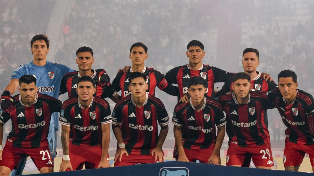 Huracán - River