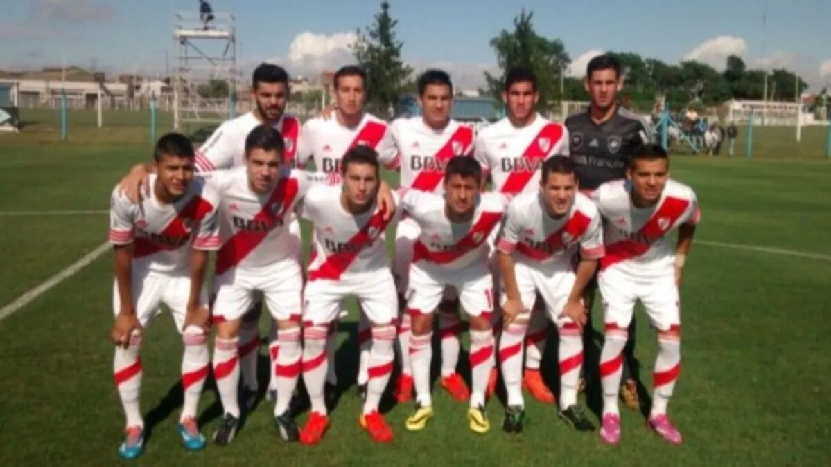 Formación Reserva River 2014 (Foto: River Plate)