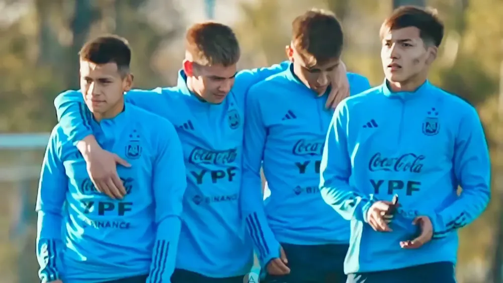 Echeverri Mastantuono juveniles River Sub 17 Argentina (Foto: @sudanalitycs)