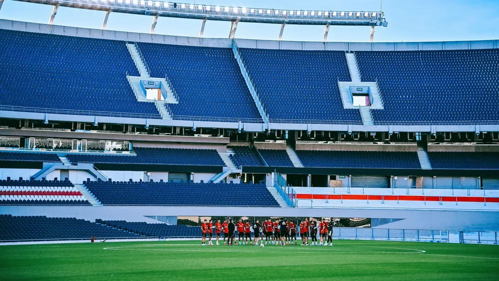 Plantel equipo River entrenamiento Monumental
