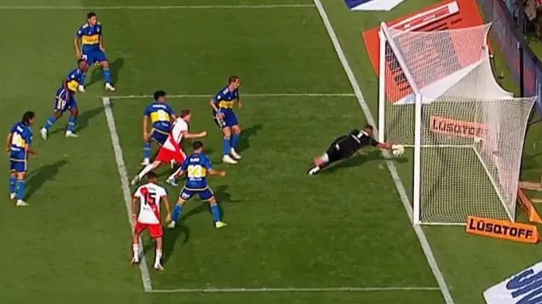 Polémica gol anulado River Boca Superclásico VAR Romero 
