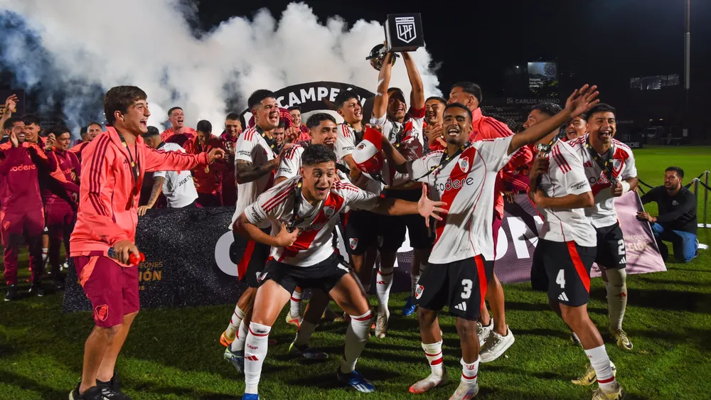 Reserva River Plate campeón 2024 Trofeo Campeones Proyección 