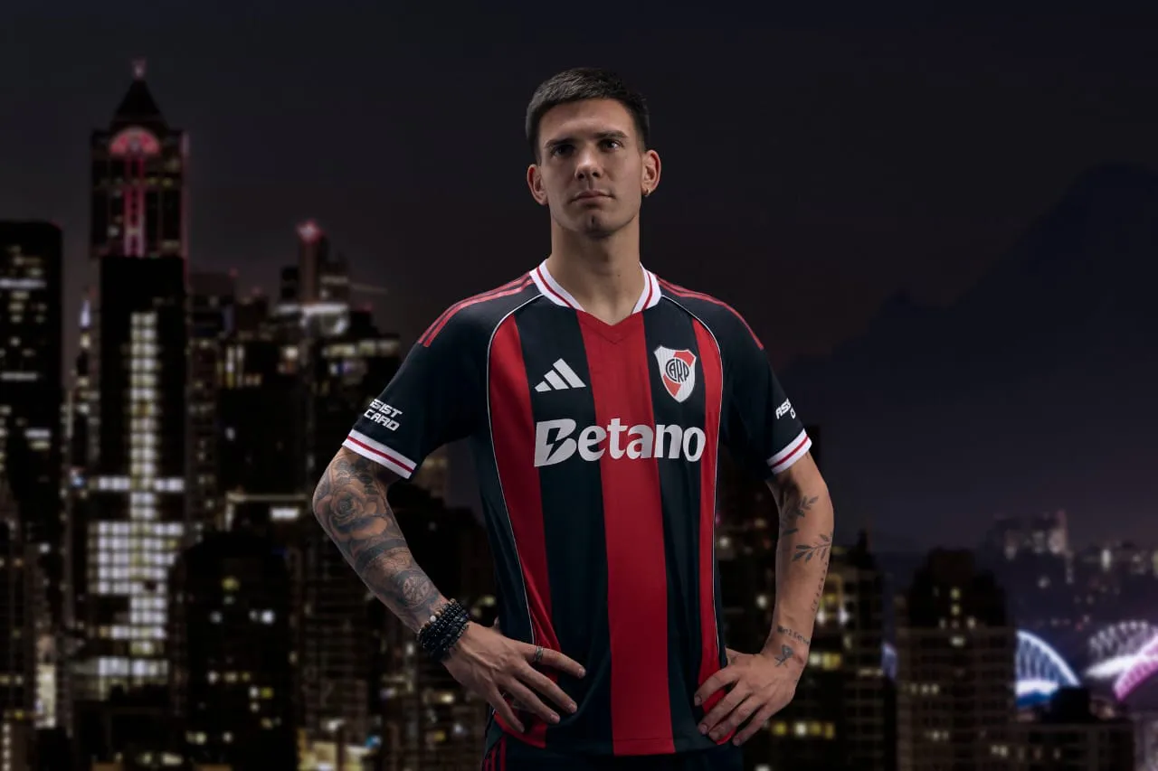 Franco Mastantuono nueva camiseta suplente River 2025 Franco Mastantuono nueva camiseta suplente River 2025