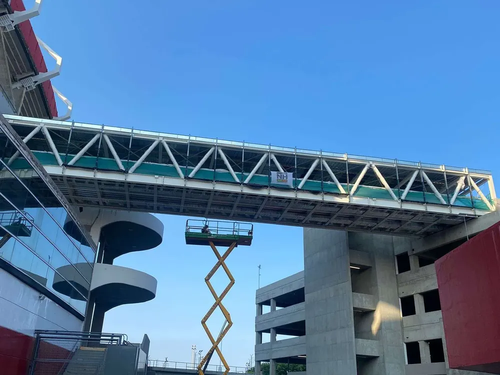 Nuevo puente tribuna San Martín