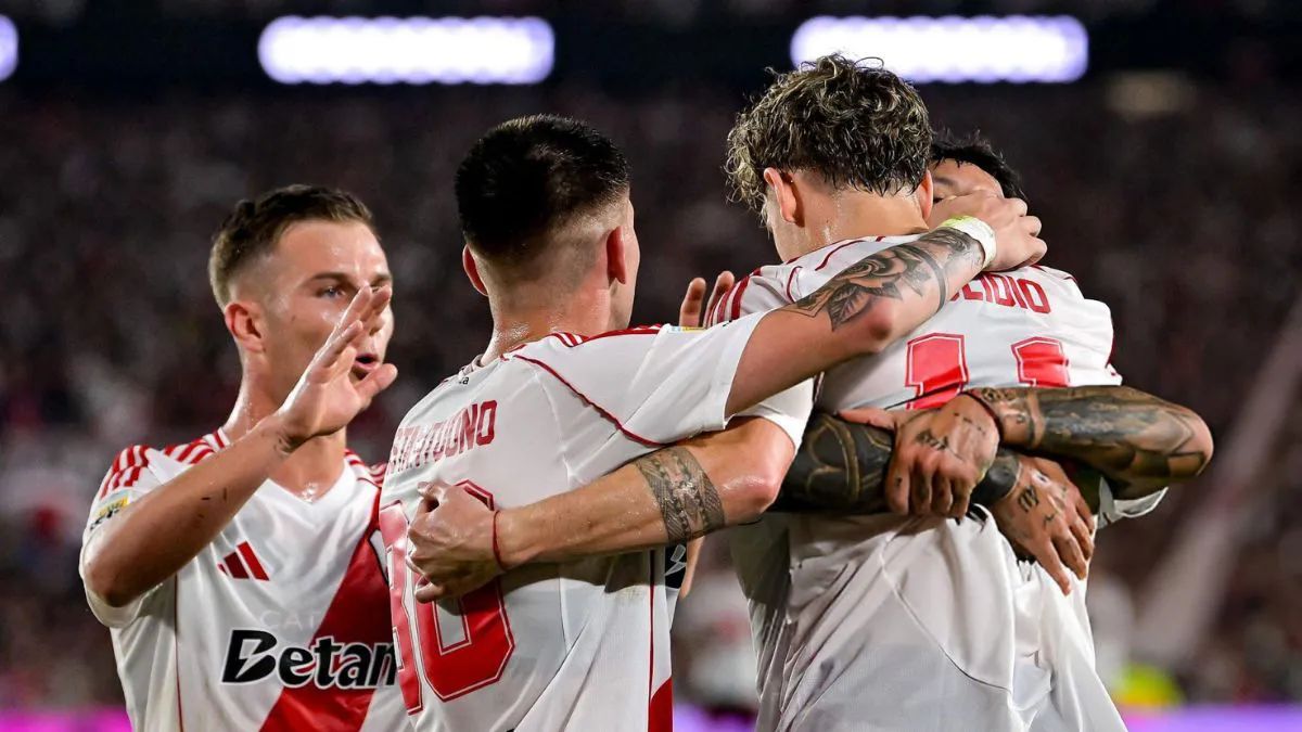 River vs. Vélez