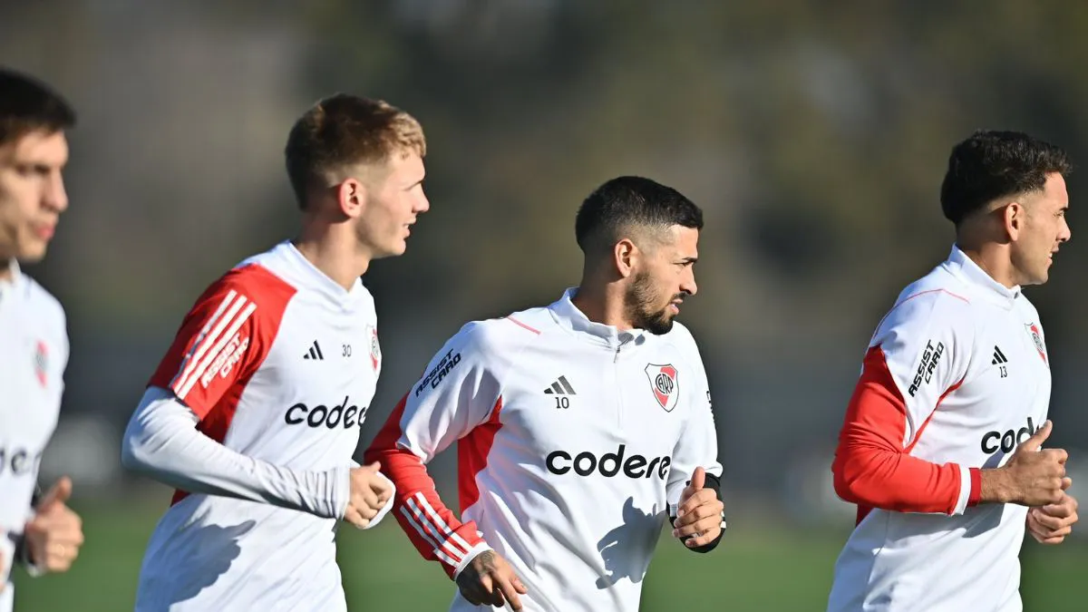 Entrenamiento en River Camp
